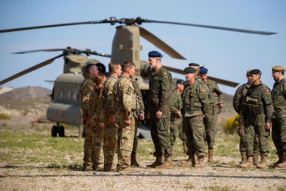 El Rey presencia un ejercicio internacional de defensa en el Aeródromo