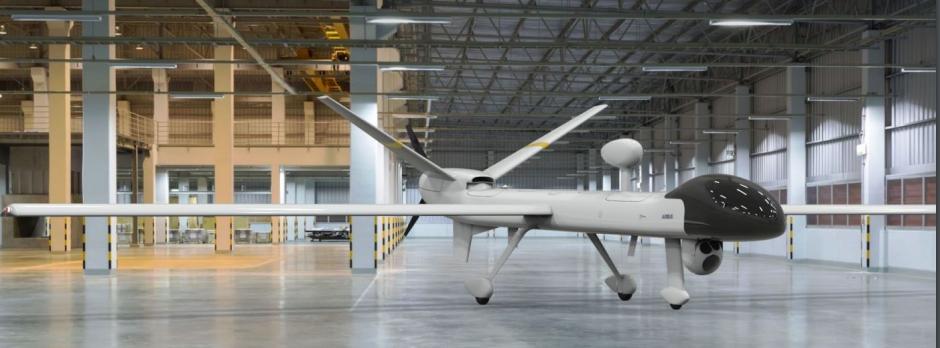 Recreación del dron Sirtap a tamaño real en un hangar de Airbus