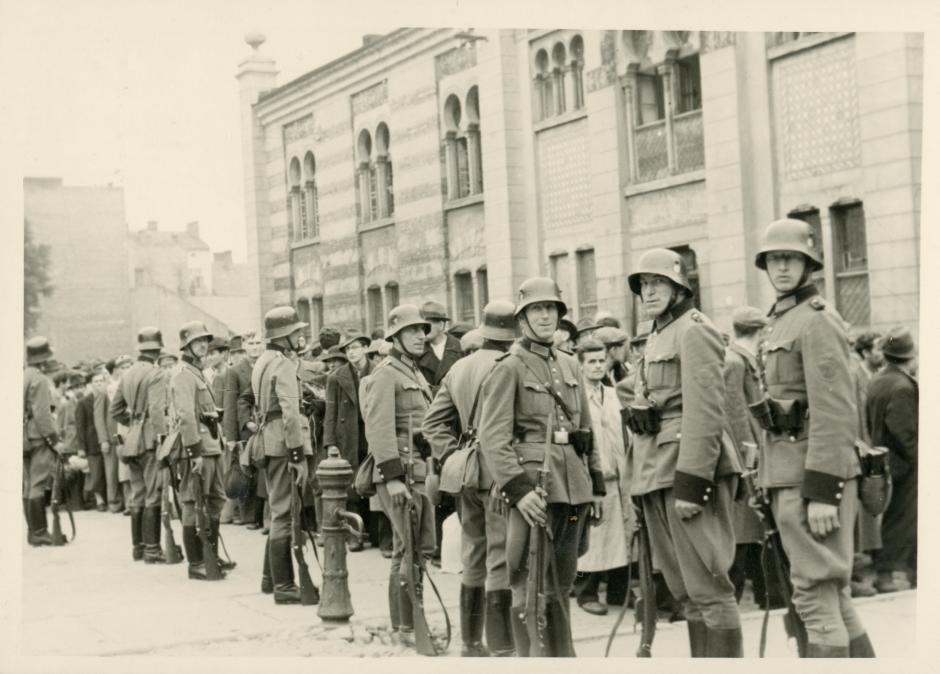 Los oficiales nazis del cuartel inferior de Tarnów