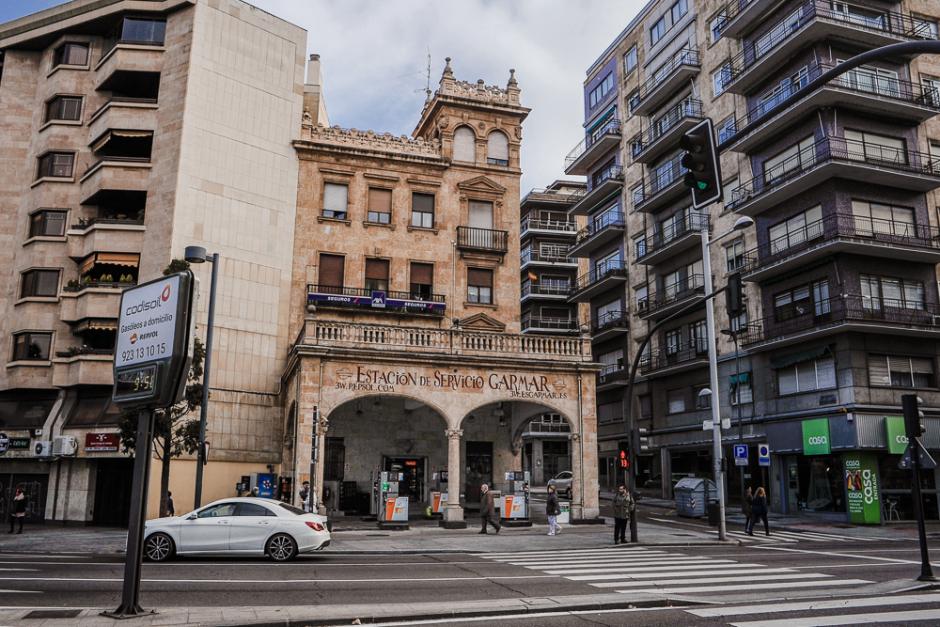 Imagen completa de la gasolinera Puerta de Zamora