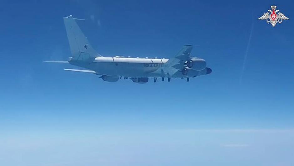 Un RC-135 británico fue fotografiado por el Ministerio de Defensa de Rusia