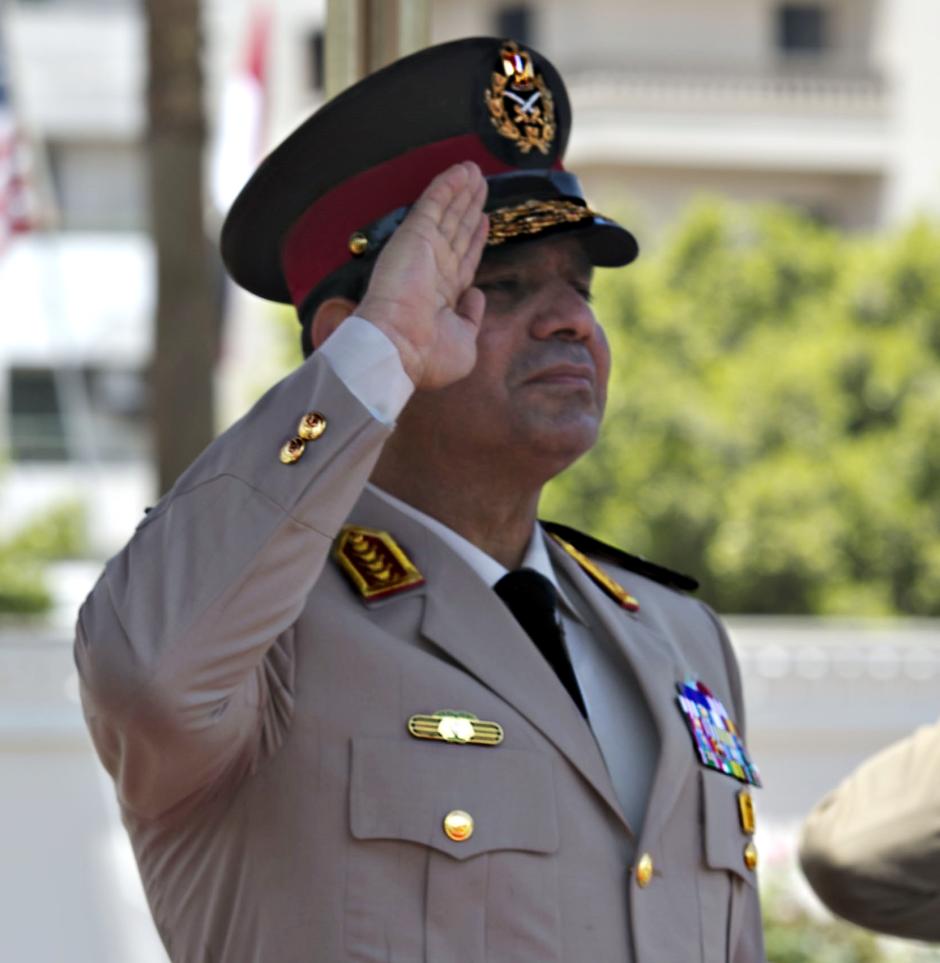 El general al-Sissi anunció durante un discurso televisado, durante la noche del 3 de julio de 2013, la destitución del presidente Morsi