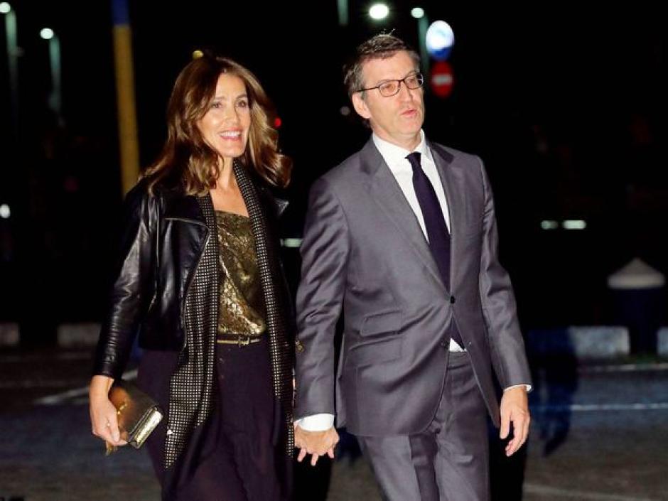 Eva Cárdenas y Alberto Núñez Feijóo, en la boda de Marta Ortega