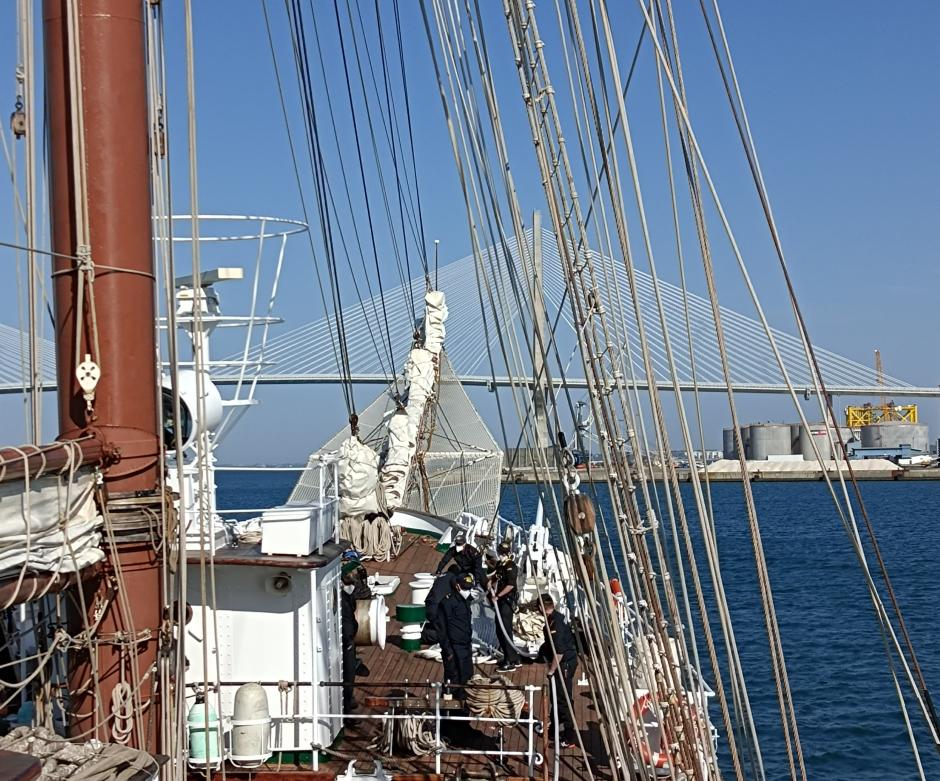 Navegación de Elcano en la bahía de Cádiz