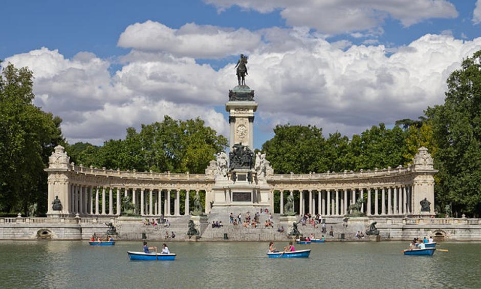 Estatua en honor a Alfonso XII