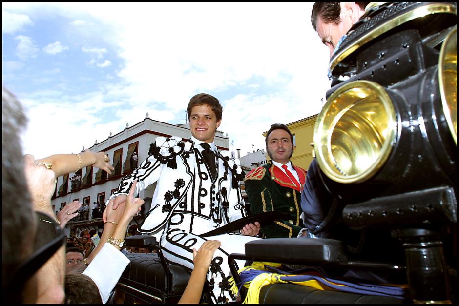 El Juli acude a la corrida goyesca de Ronda en 2001