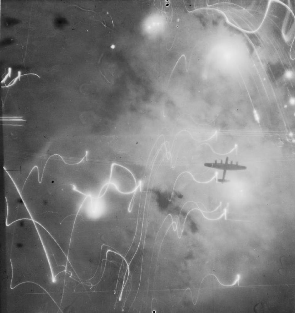 Lancaster sobre Hamburgo, 30/31 de enero de 1943
