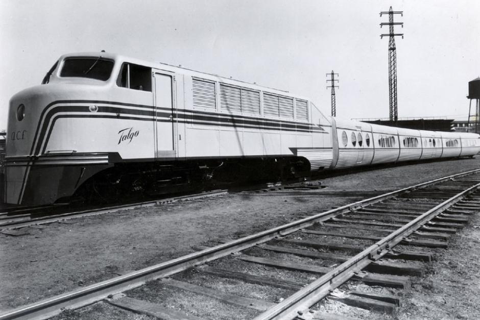 Primer tren Talgo II en servicio