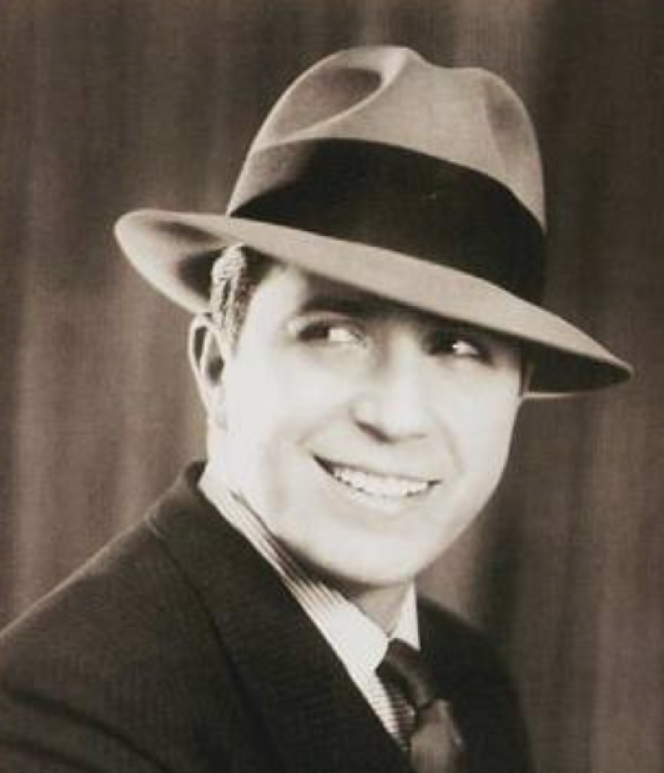 Carlos Gardel en 1933