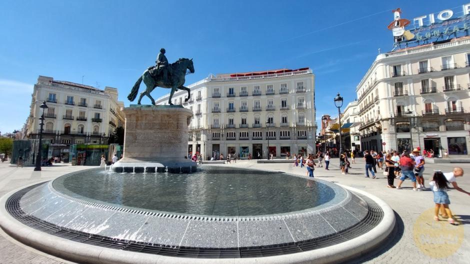 Fuente de Carlos III en la Puerta del Sol