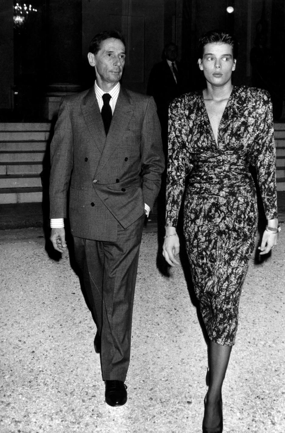 1651290 Marc Bohan (Dressdesigner For Dior) With Princess Stephanie of Monaco during Reception at Elysee Palace October 18, 1984 (b/w photo); (add.info.: Marc Bohan (dressdesigner for Dior) with princess Stephanie of Monaco during reception at Elysee Palace october 18, 1984); Photo © AGIP; .