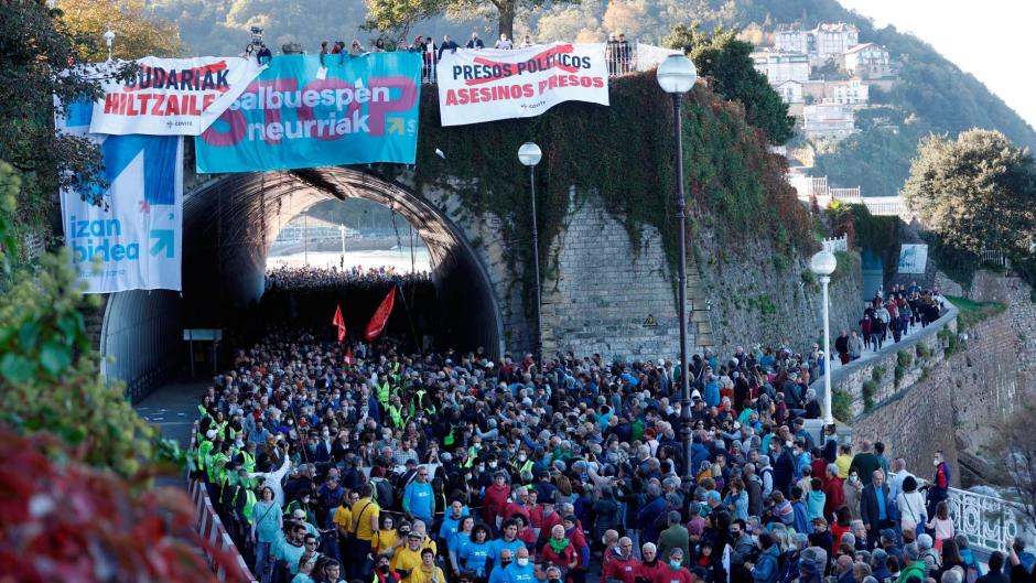Manifestación en San Sebastián para reclamar el traslado de todos los presos de ETA al País Vasco, en 2021