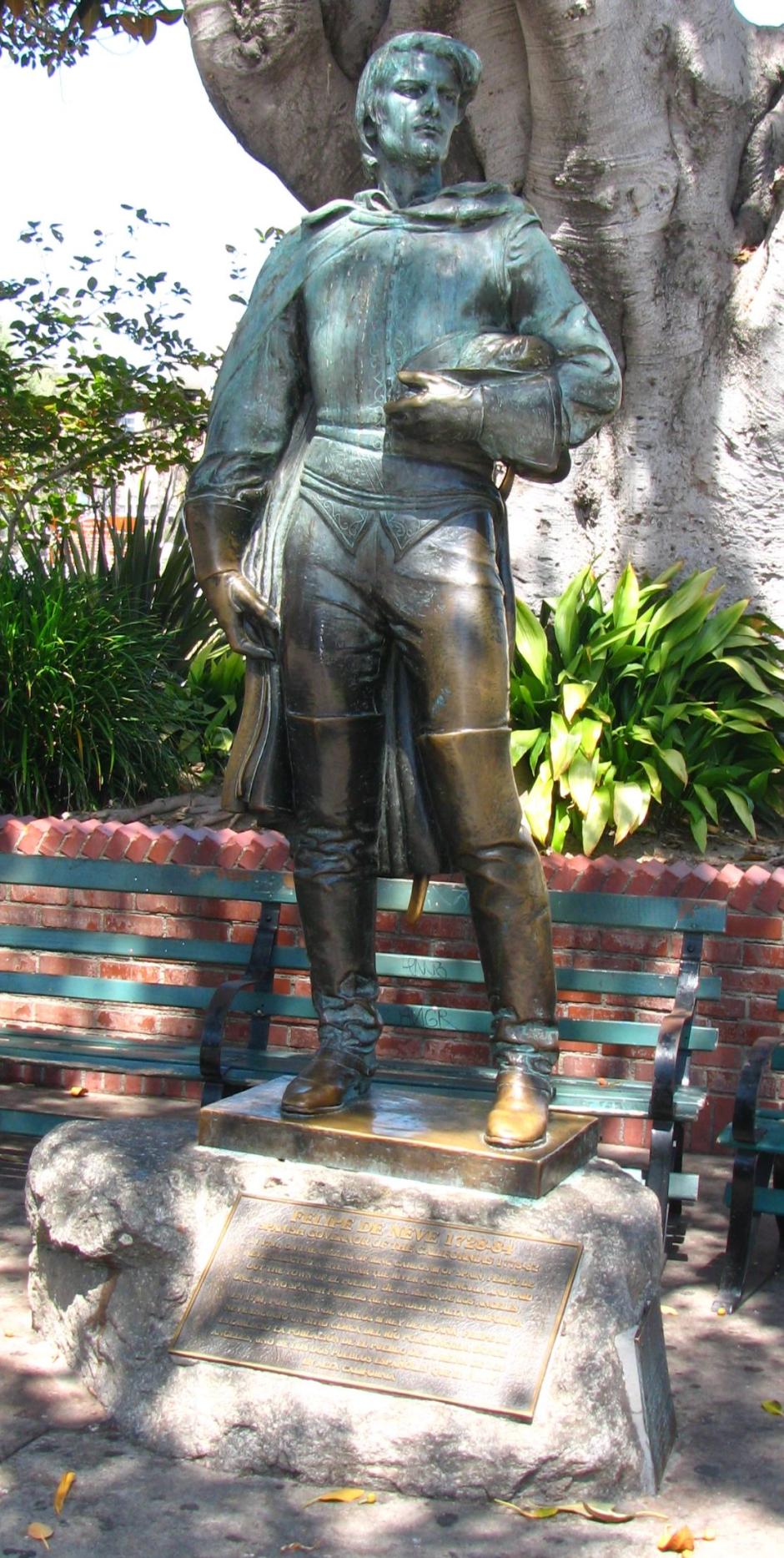 Estatua de Felipe De Neve en Olvera Street-Los Ángeles