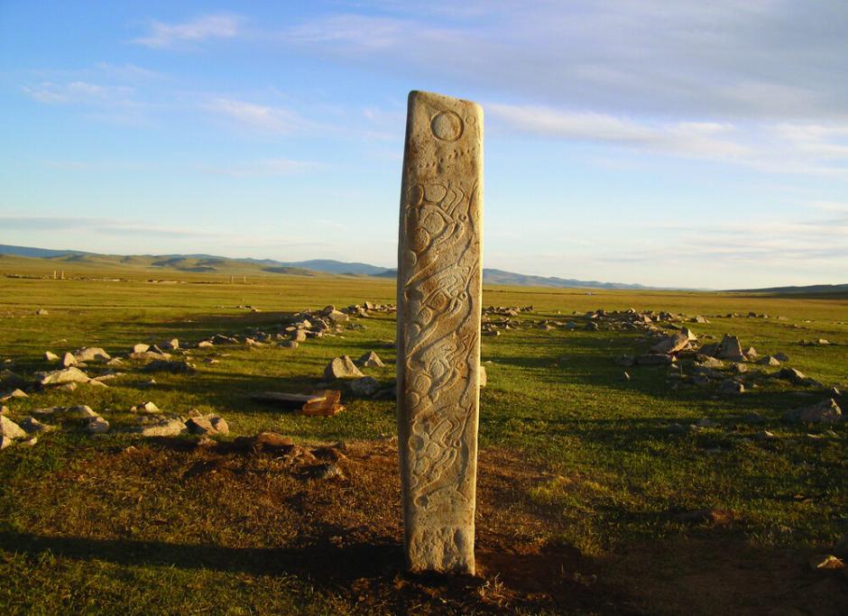 Deer stones (piedras de ciervo) y sitios de la Edad de Bronce en Mongolia