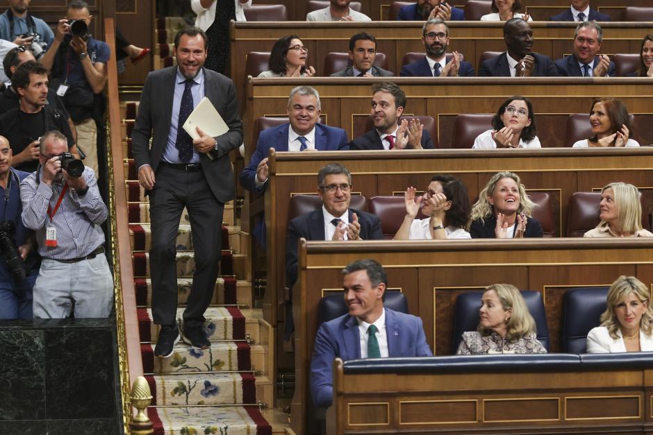 El diputado del PSOE Óscar Puente a su llegada a la intervención en la primera sesión del debate de investidura