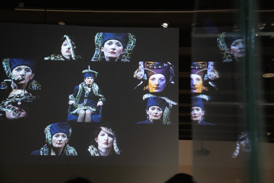 Una videoexposición de Marina Abramovic completa la exposición 'Veneradas y temidas' en CaixaForum