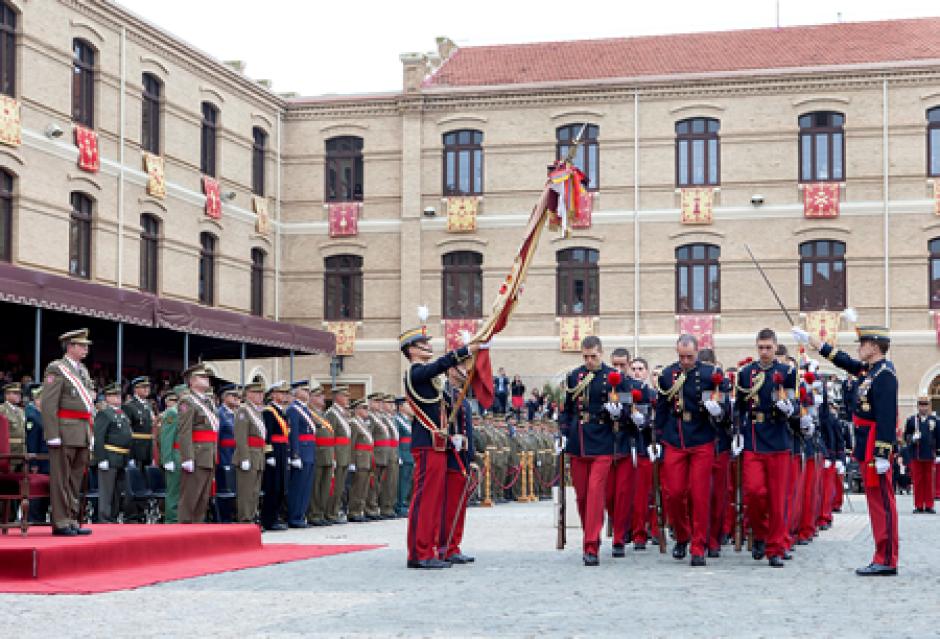 Una Jura de Bandera en la Academia General Militar de Zaragoza