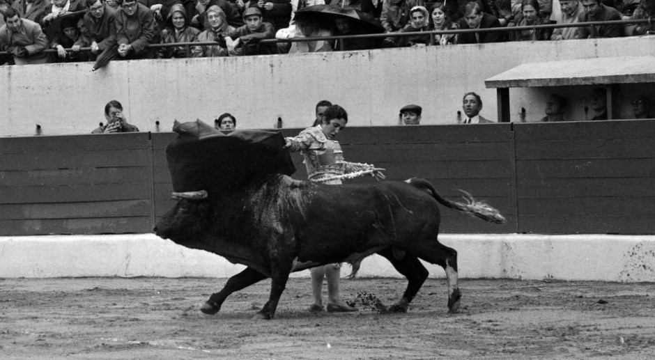 Paco Camino durante una corrida en Francia en 1970