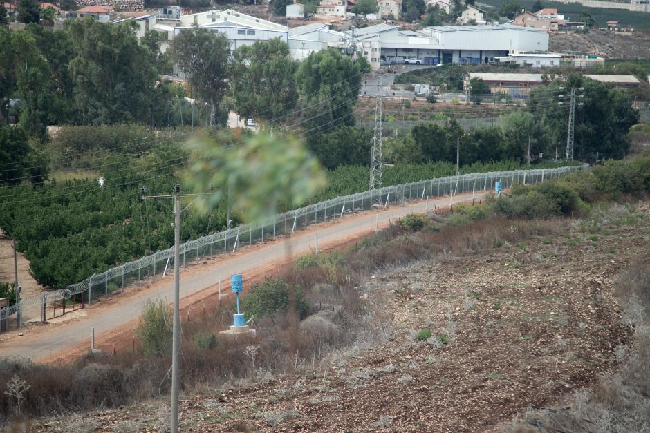 La blue line está marcada por los 'blue barrel' situados por gran parte del perímetro