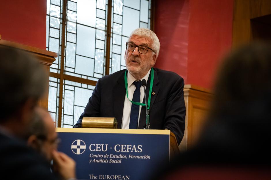 Gregorio Luri durante su intervención en la mesa 'Historia y tradición del conservatismo español”