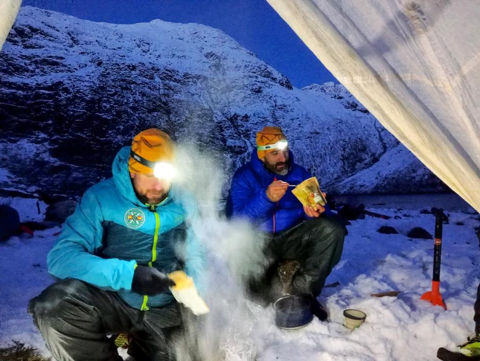 El material que llevarán a la expedición es de supervivencia en superficies heladas