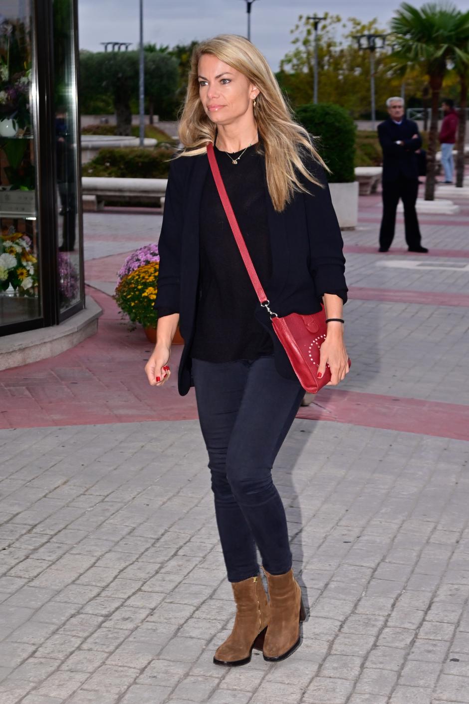 Alejandra RUbio during burial of Fernando Fernandez Tapias in Madrid on Wednesday, 25 October 2023.