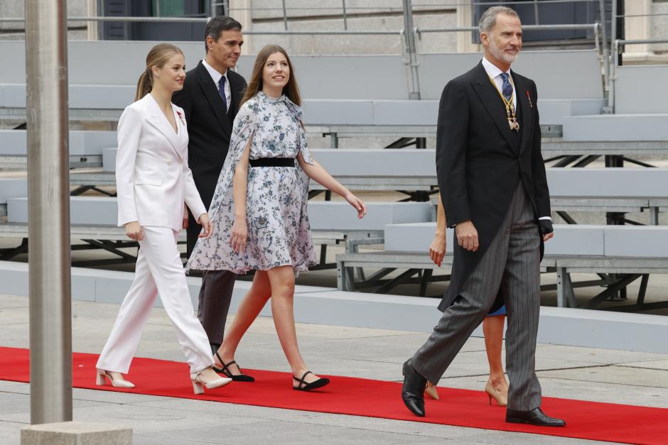 El motivo por el que la Infanta Sofía no lleva zapato de tacón en los actos  oficiales