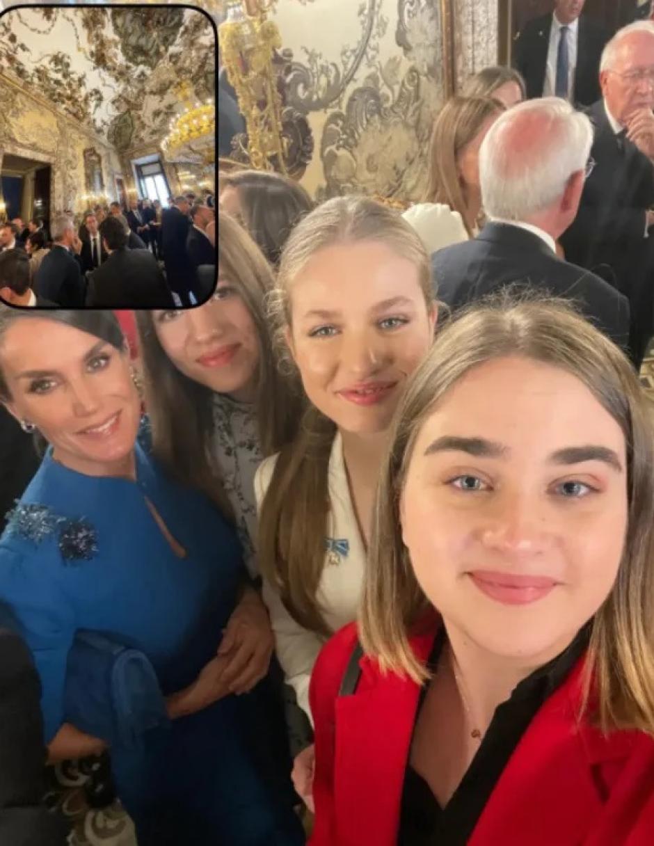 Al almuerzo en Palacio Real fueron una veintena de jóvenes ilustres, entre ellos la valenciana Andrea Henry, presidenta del Consejo de la Juventud de España

Al almuerzo en Palacio Real fueron una veintena de jóvenes ilustres, entre ellos la valenciana Andrea Henry, presidenta del Consejo de la Juventud de España