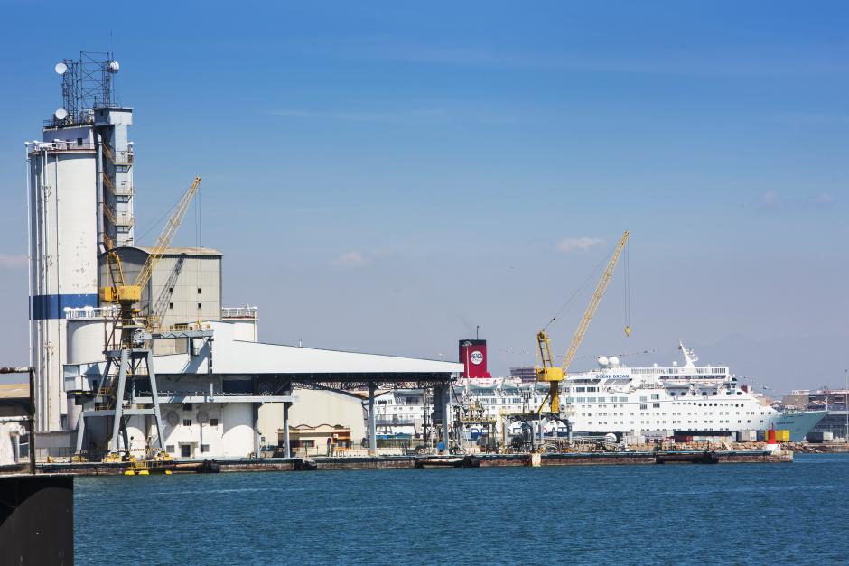 Imagen del Puerto de Valencia, que sigue pendiente del desbloqueo a su ampliación