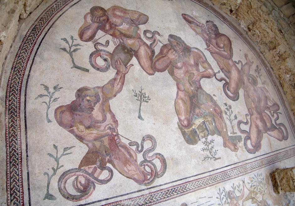 Sección de los famosos mosaicos de la Villa romana del Casale que los falsificadores han copiado