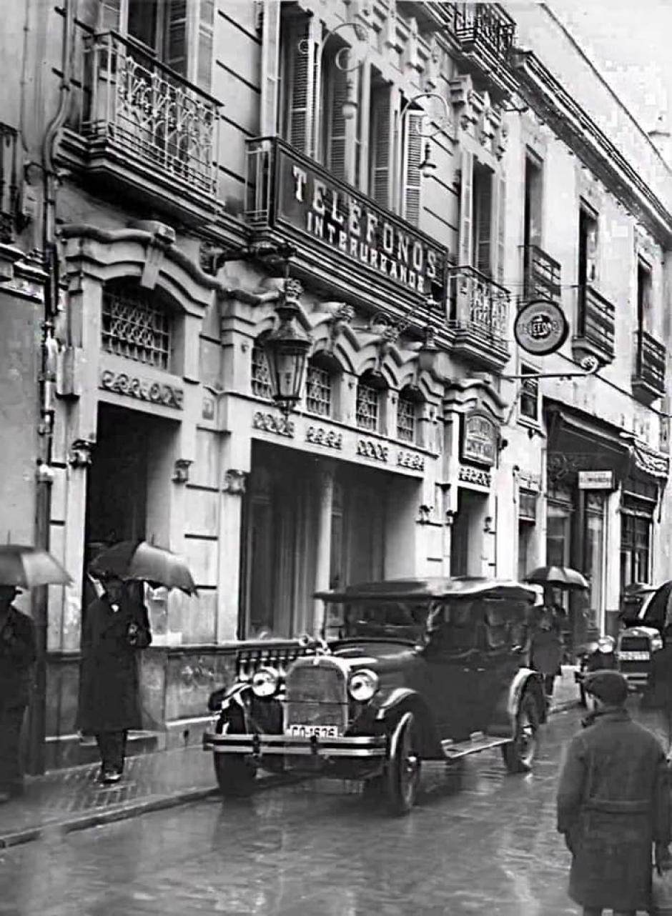 Subcentral de Telefónica en la calle Gondomar
