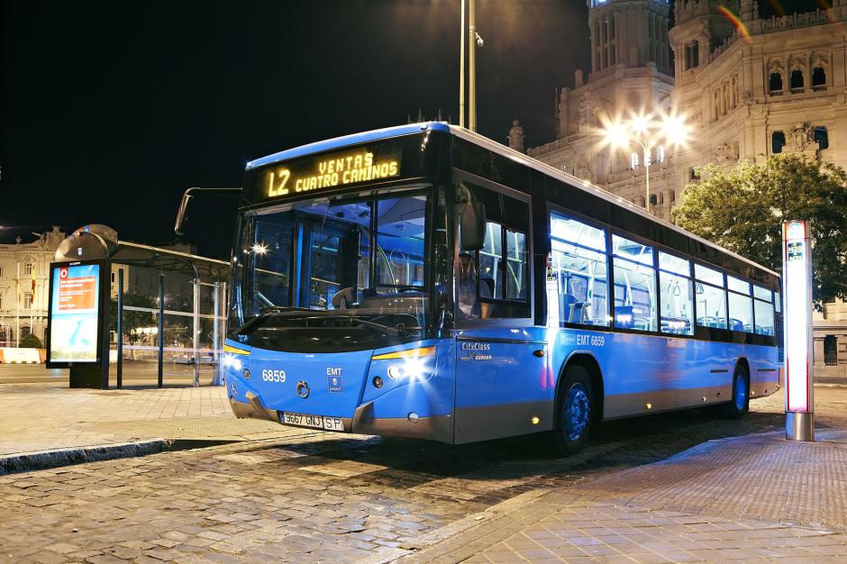 Autobús nocturno en Madrid