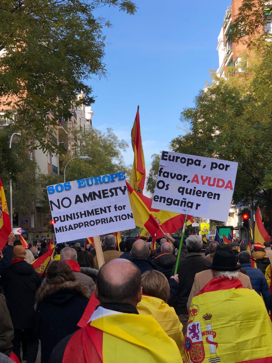 Manifestantes en dirección a Ferraz