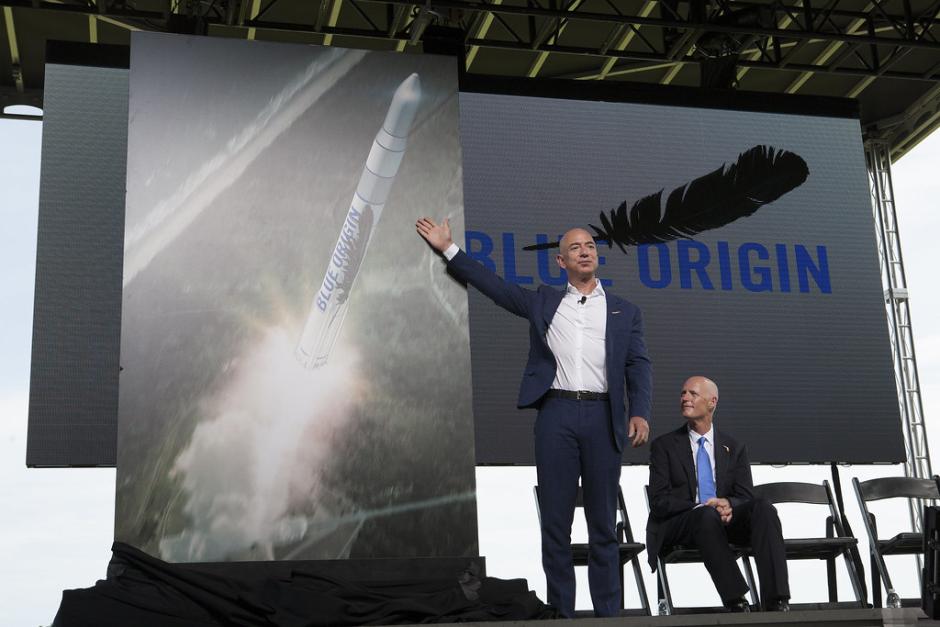 Bezos, durante una presentación de Blue Origin