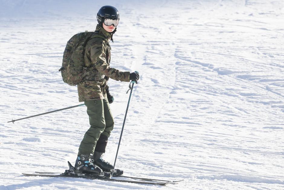 Princess of Asturias Leonor de Borbon skiing during an instruction at the Zaragoza military academy in Astún