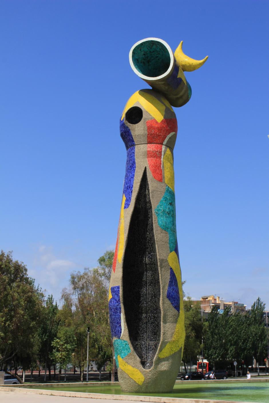La escultura 'Mujer y pájaro', de Joan Miró