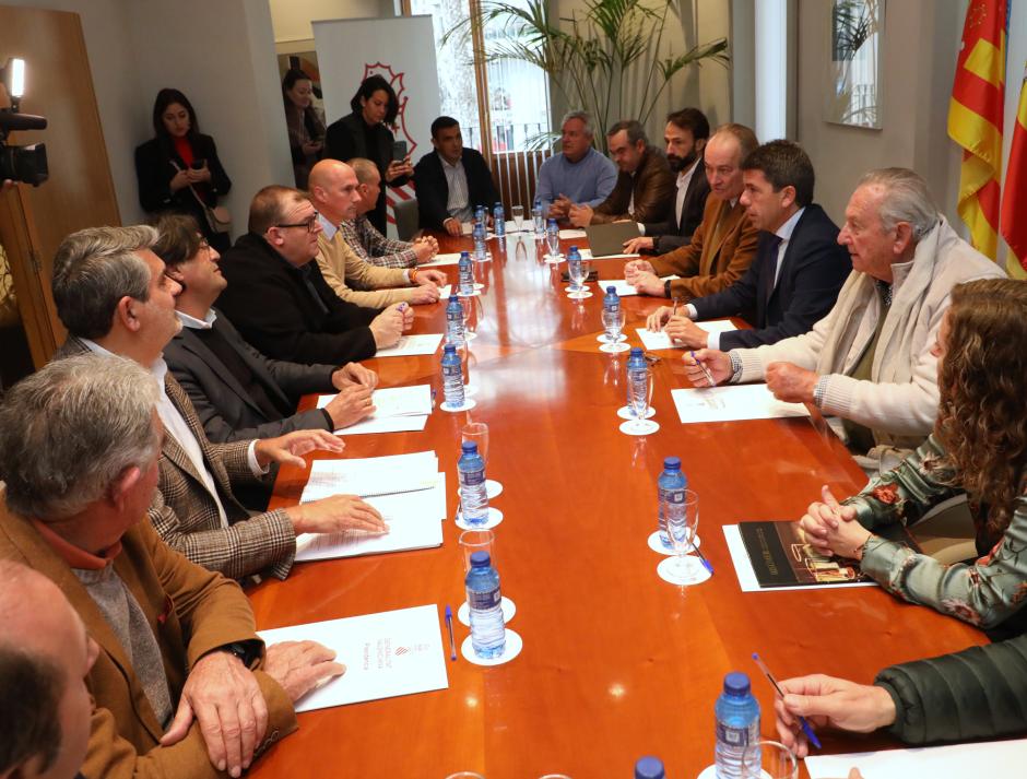 Reunión de Mazón y Aguirre con los representantes de ASAJA en Alicante