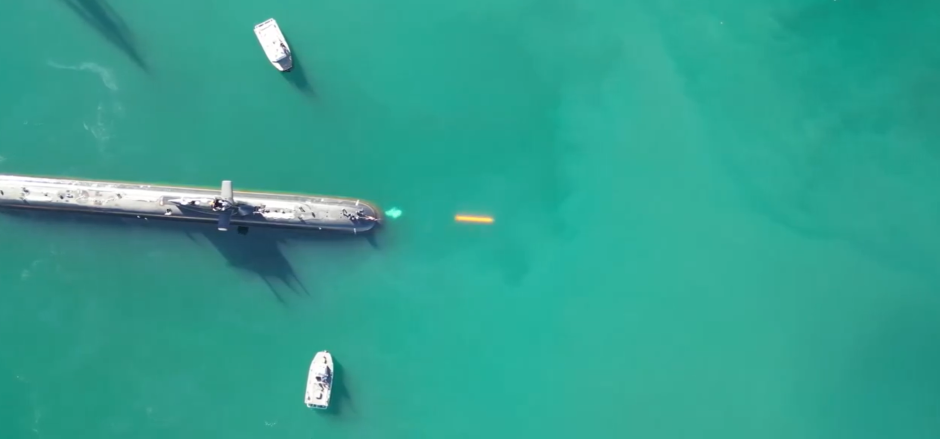 Lanzamiento de maquetas desde los lanzatorpedos del submarino español S-81 Isaac Peral