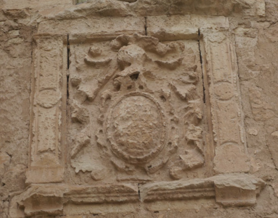 Escudo de armas de los Santacilia, antiguos señores del lugar