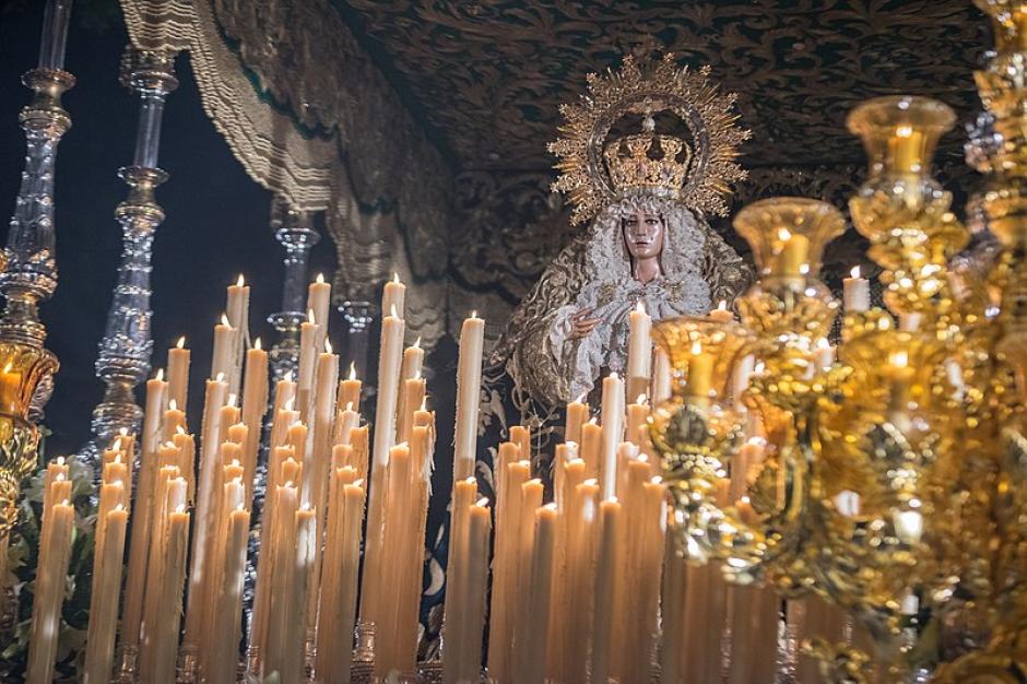 Trono de la Virgen de la Esperanza