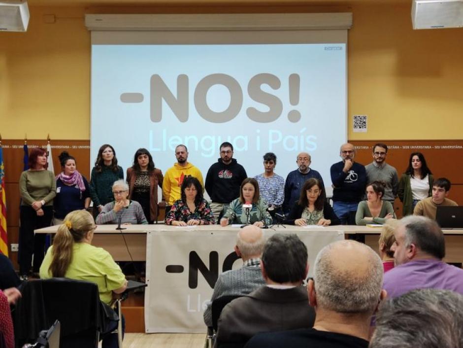Presentación de la plataforma NOS! Llengua i país, en Alicante, el pasado enero