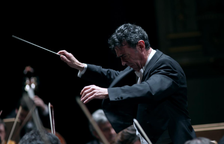 El director de orquesta Miguel Ángel Martínez