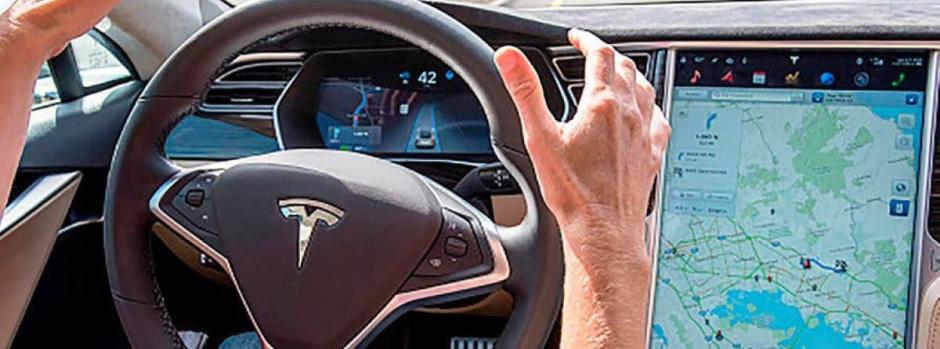 El Autopilot de Tesla requiere siempre la atención del conductor