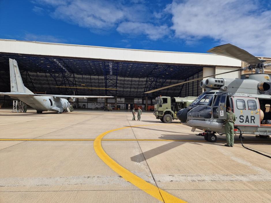 Un helicóptero de la base aérea de Gando evacúa de urgencia a la pasajera de un crucero en estado grave tras sufrir un ictus