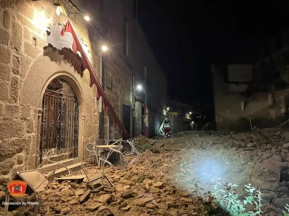 Desplome de la fachada histórica del XVII de los Jesuitas de Oropesa