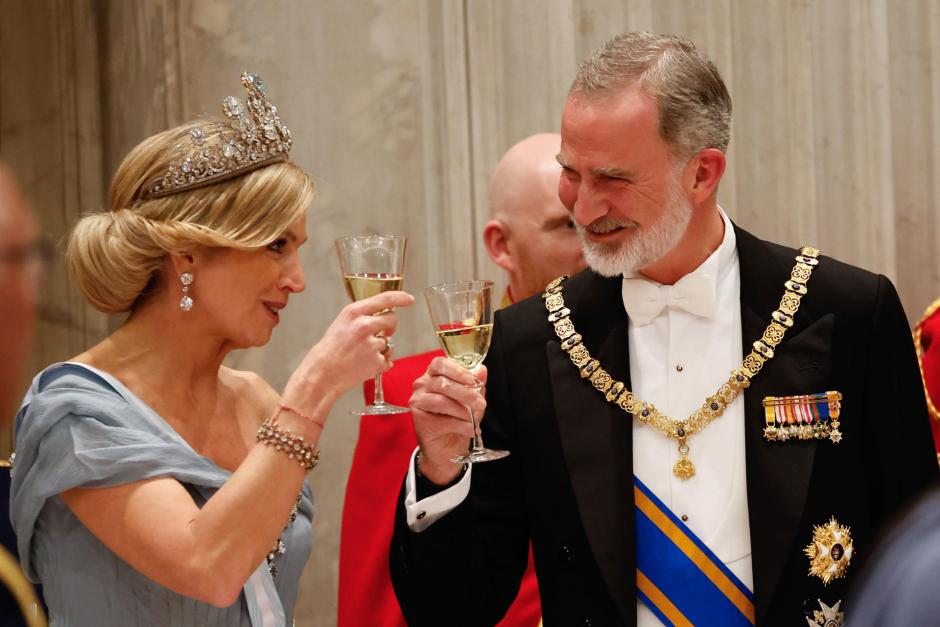 El Rey de España brinda con la Reina Máxima de los Países Bajos