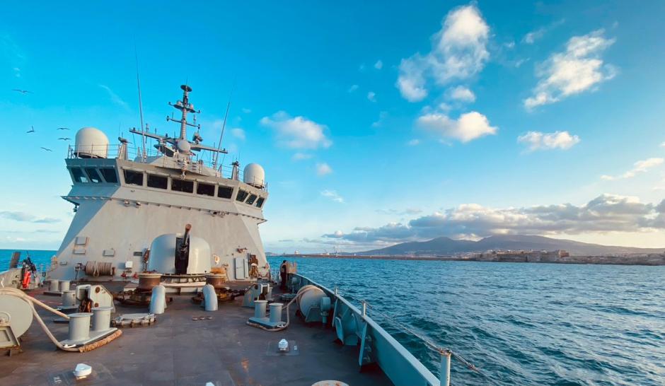El BAM Rayo continua su misión de presencia naval, vigilancia y disuasión en aguas territoriales de Melilla
