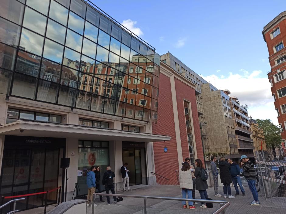 Mercado del Ensanche de Bilbao, donde Bildu ha convocado para la noche electoral