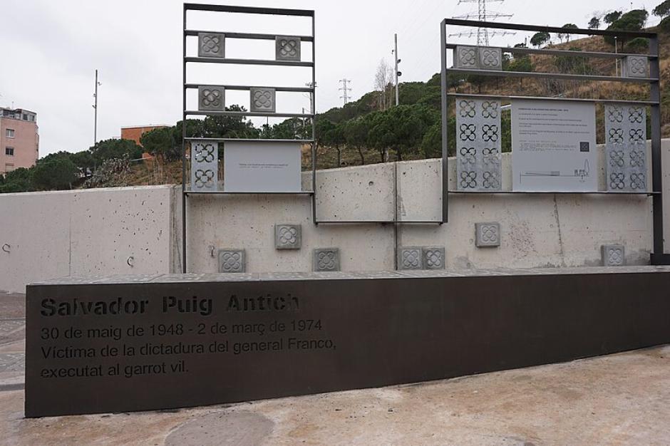 Monumento a Salvador Puig Antich en Barcelona