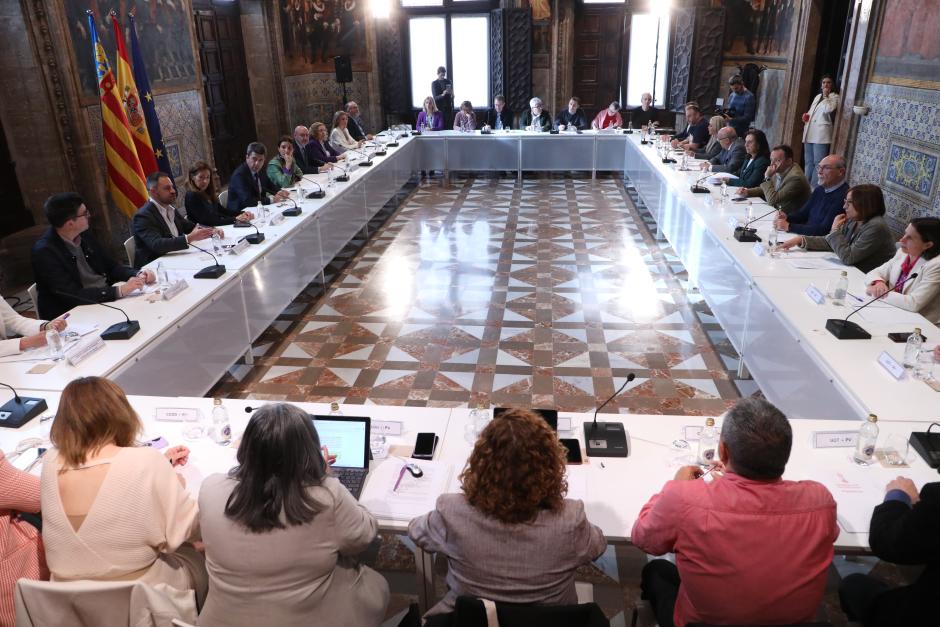 Reunión del Gobierno de la Generalitat Valenciana con los sindicatos, este jueves